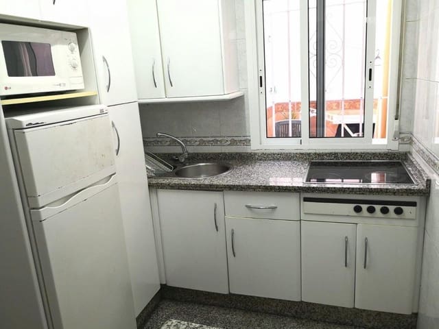 1 bedroom Flat for rent in Ciudad Jardín, Córdoba city - € 450 (Ref: 9896407)