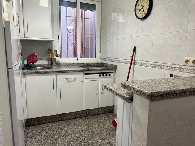 1 bedroom Flat for rent in Ciudad Jardín, Córdoba city - € 450 (Ref: 9896407)