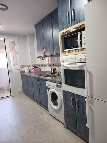 4 slaapkamer Flat te koop in Córdoba stad - € 299.000 (Ref: 9896408)