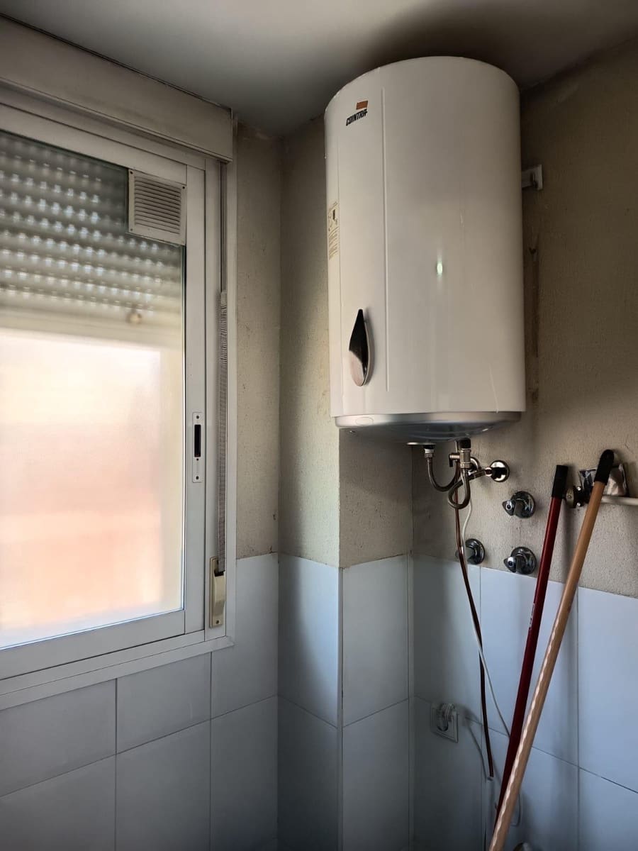 4 slaapkamer Flat te koop in Cordoba stad met zwembad garage - € 299.000 (Ref: 9896408)
