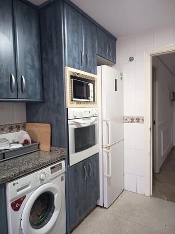 4 slaapkamer Flat te koop in Córdoba stad - € 299.000 (Ref: 9896408)
