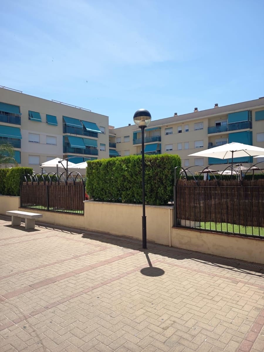 4 slaapkamer Flat te koop in Cordoba stad met zwembad garage - € 299.000 (Ref: 9896408)