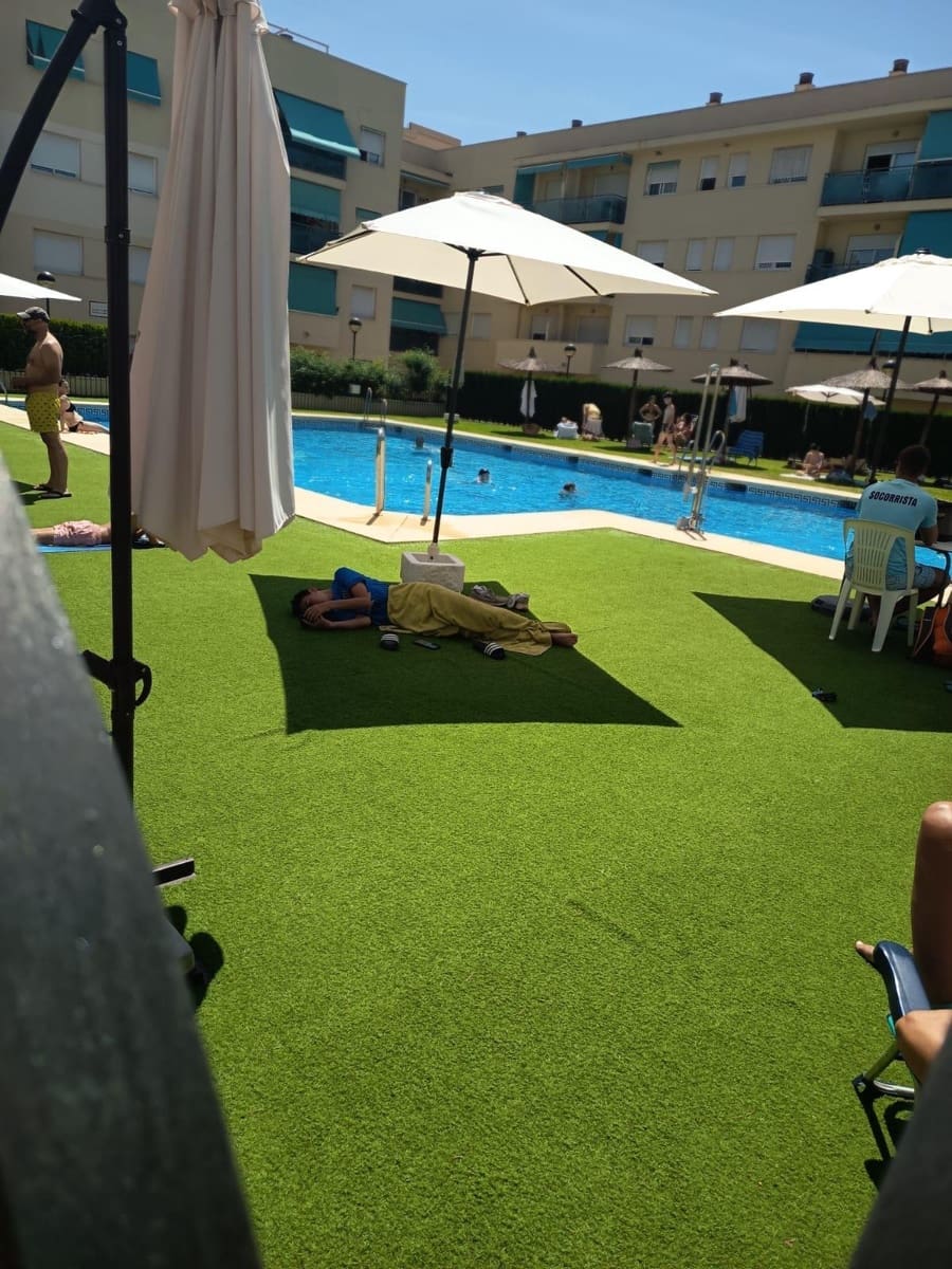 4 slaapkamer Flat te koop in Cordoba stad met zwembad garage - € 299.000 (Ref: 9896408)