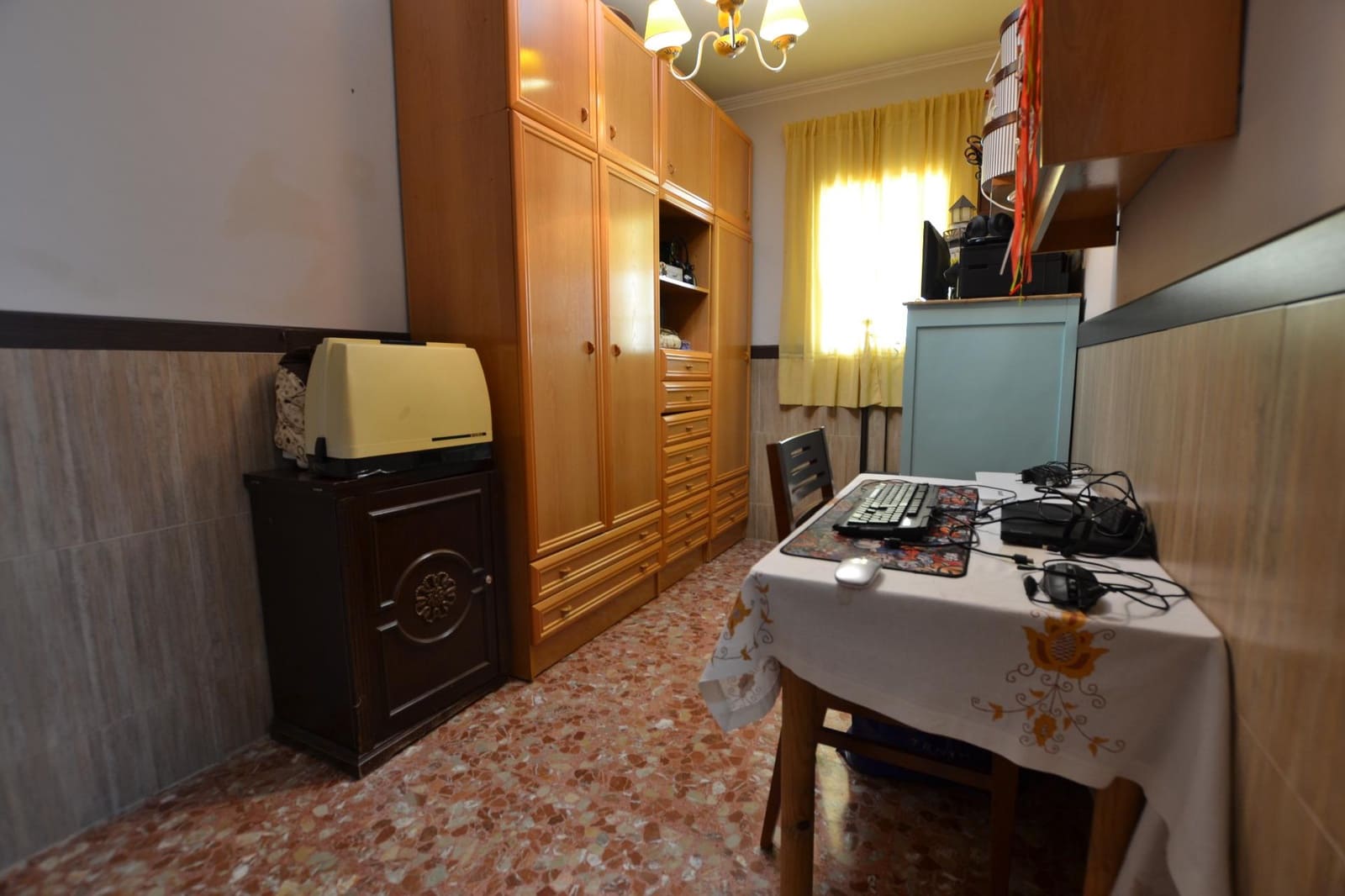 4 slaapkamer Finca/Landhuis te koop in Cordoba stad met zwembad - € 159.000 (Ref: 9896409)