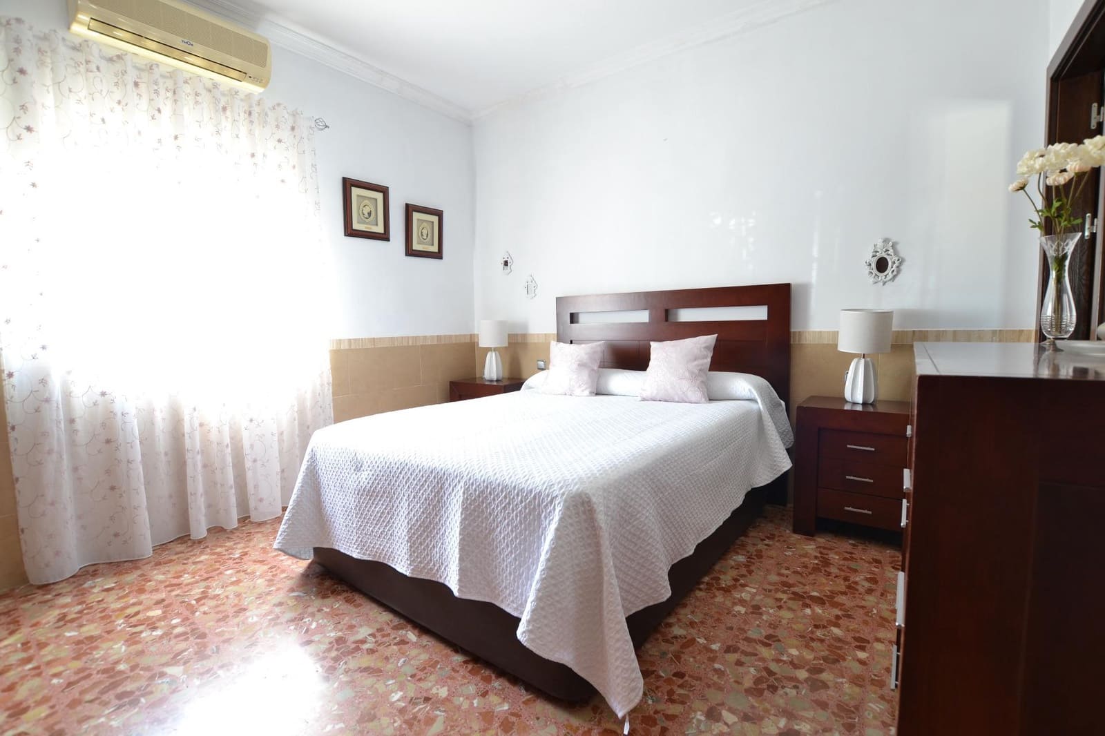 4 slaapkamer Finca/Landhuis te koop in Cordoba stad met zwembad - € 159.000 (Ref: 9896409)
