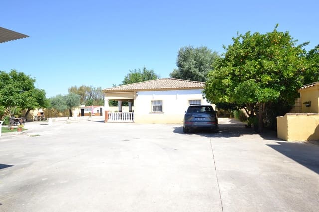 4 slaapkamer Finca/Landhuis te koop in Córdoba stad met zwembad - € 159.000 (Ref: 9896409)