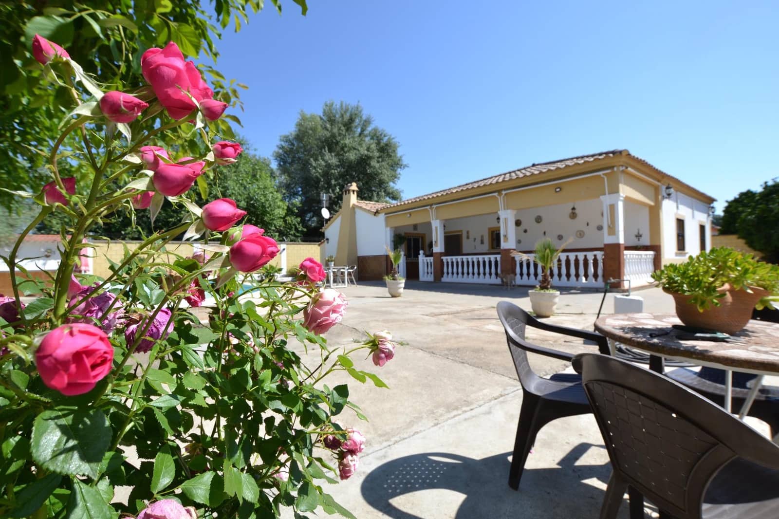 4 slaapkamer Finca/Landhuis te koop in Cordoba stad met zwembad - € 159.000 (Ref: 9896409)