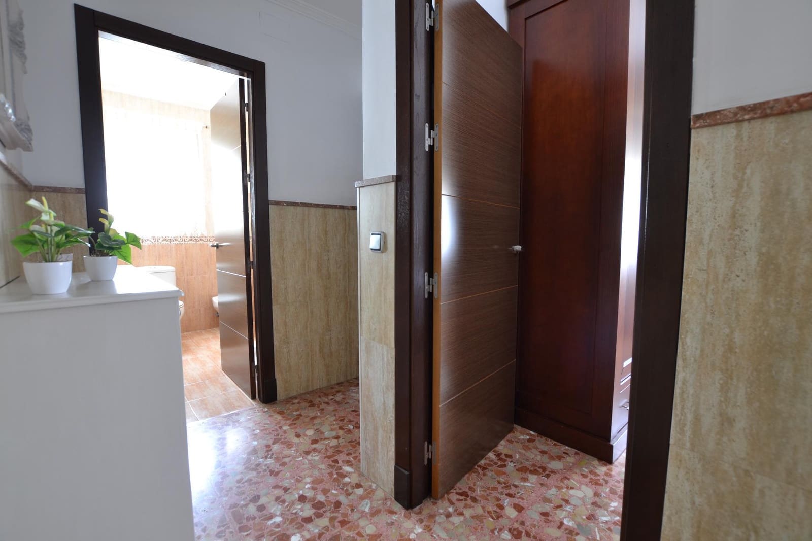 4 slaapkamer Finca/Landhuis te koop in Cordoba stad met zwembad - € 159.000 (Ref: 9896409)