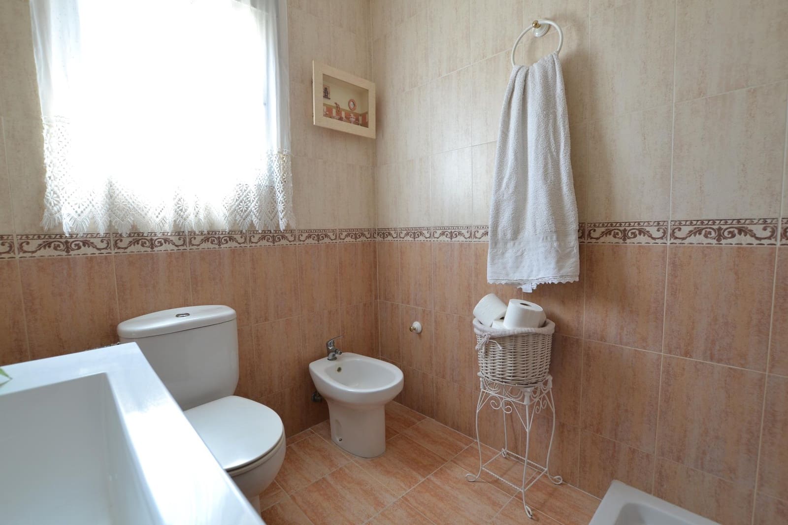 4 slaapkamer Finca/Landhuis te koop in Cordoba stad met zwembad - € 159.000 (Ref: 9896409)