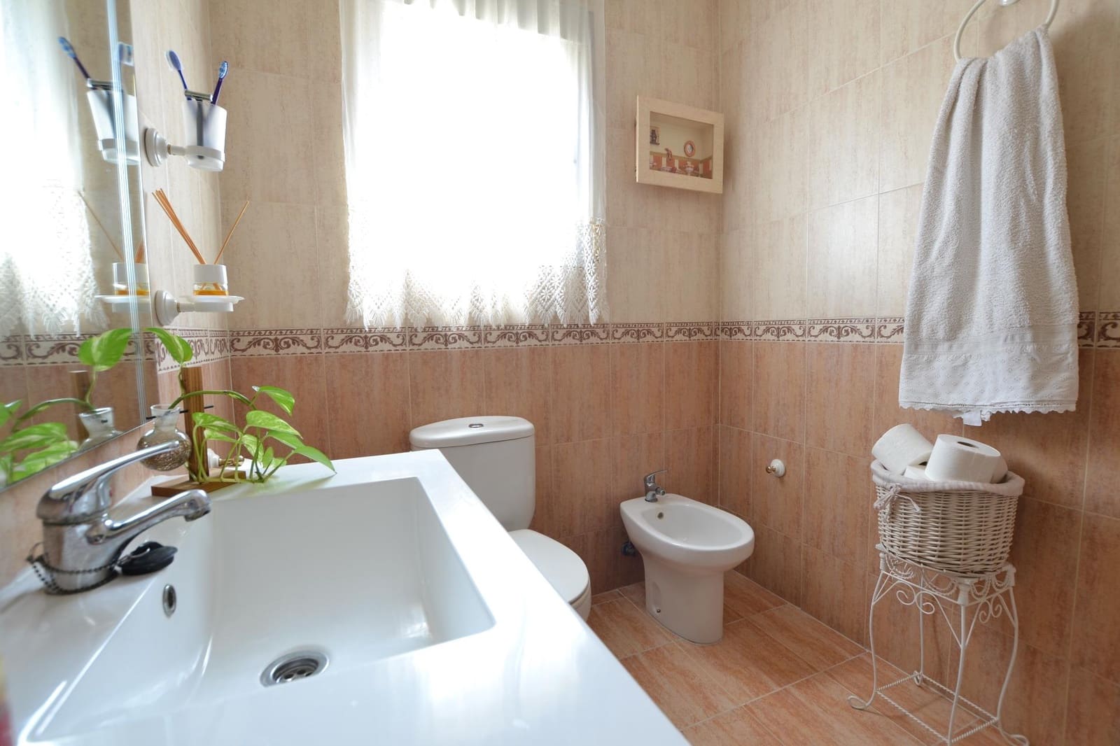 4 slaapkamer Finca/Landhuis te koop in Cordoba stad met zwembad - € 159.000 (Ref: 9896409)