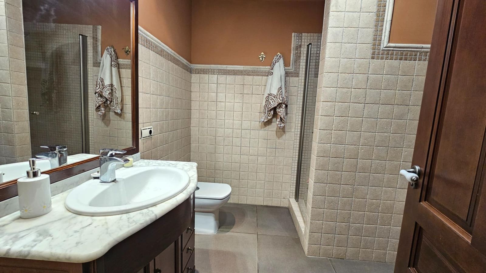 5 Zimmer Villa zu verkaufen in Cordoba Stadt mit Pool Garage - 530.000 € (Ref: 9898877)