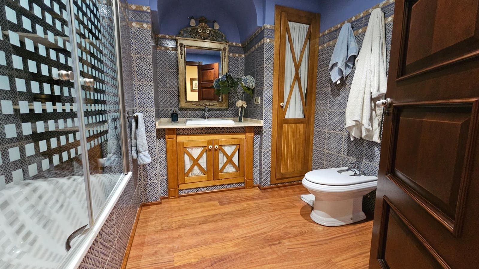 5 Zimmer Villa zu verkaufen in Cordoba Stadt mit Pool Garage - 530.000 € (Ref: 9898877)