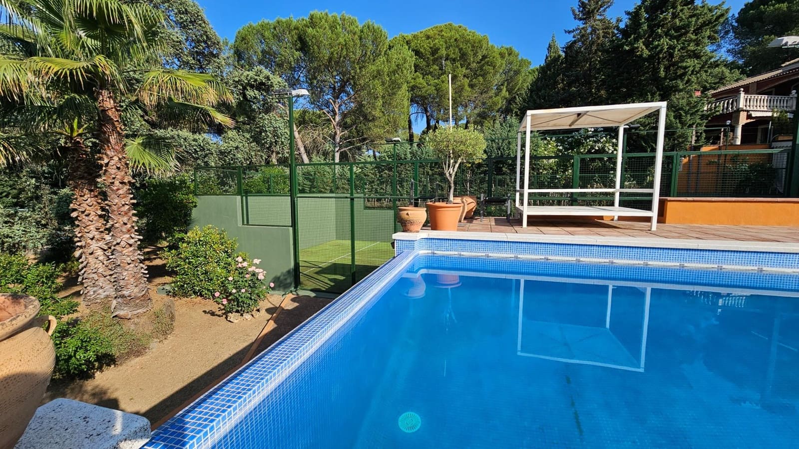 5 Zimmer Villa zu verkaufen in Cordoba Stadt mit Pool Garage - 530.000 € (Ref: 9898877)