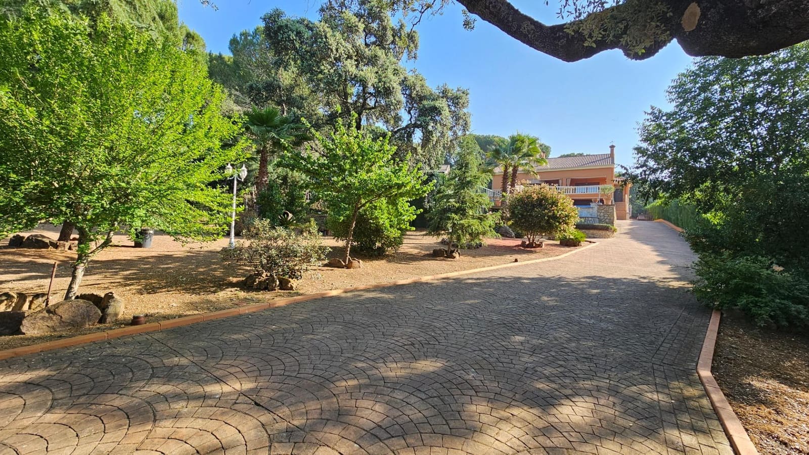 5 Zimmer Villa zu verkaufen in Cordoba Stadt mit Pool Garage - 530.000 € (Ref: 9898877)