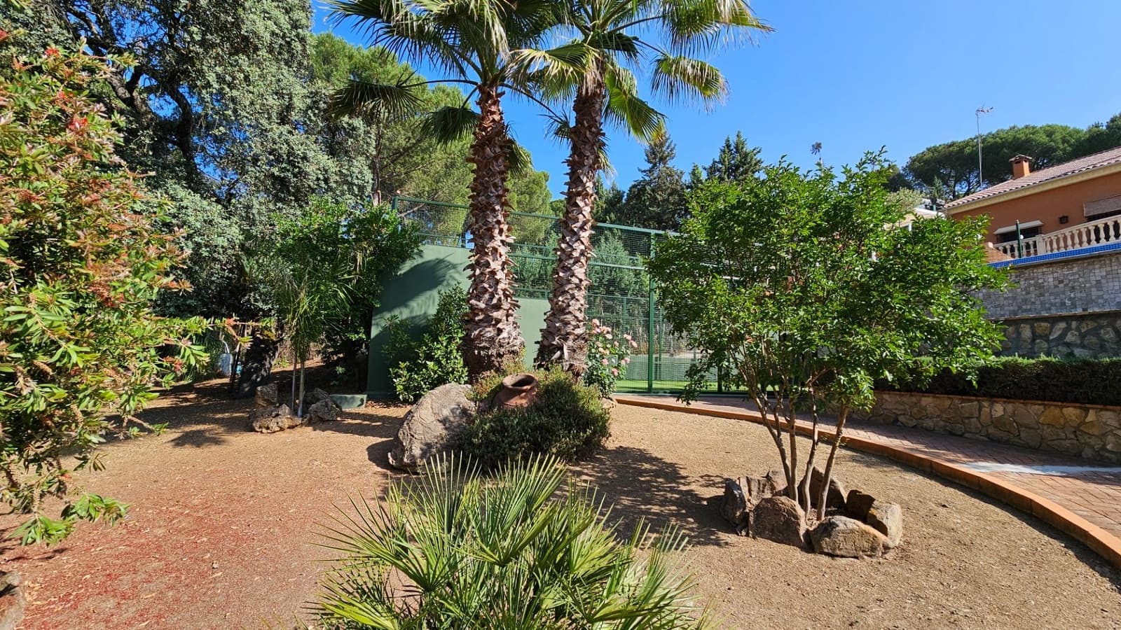 5 Zimmer Villa zu verkaufen in Cordoba Stadt mit Pool Garage - 530.000 € (Ref: 9898877)