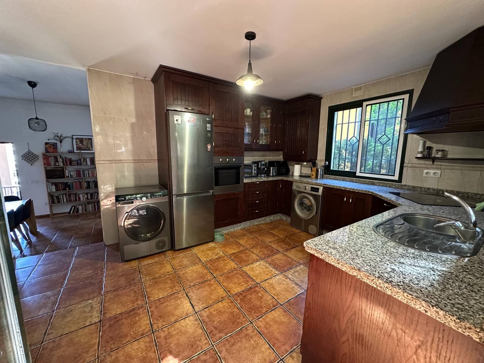 4 camera da letto Villa in vendita in Cordova citta con piscina garage - 198.000 € (Rif: 9898880)