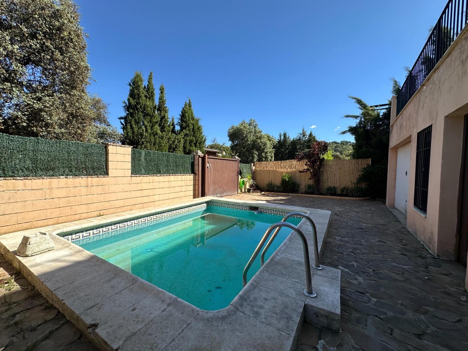 4 camera da letto Villa in vendita in Cordova citta con piscina garage - 198.000 € (Rif: 9898880)