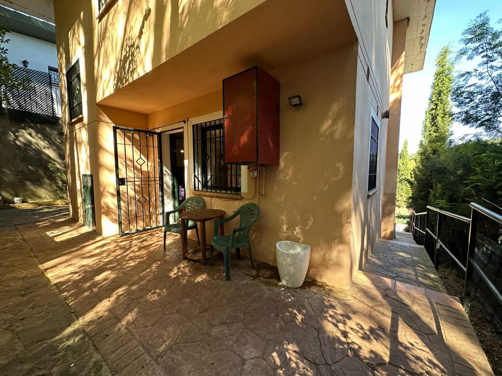 4 camera da letto Villa in vendita in Cordova citta con piscina garage - 198.000 € (Rif: 9898880)