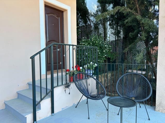 4 camera da letto Villa in vendita in Cordova città con piscina garage - 198.000 € (Rif: 9898880)
