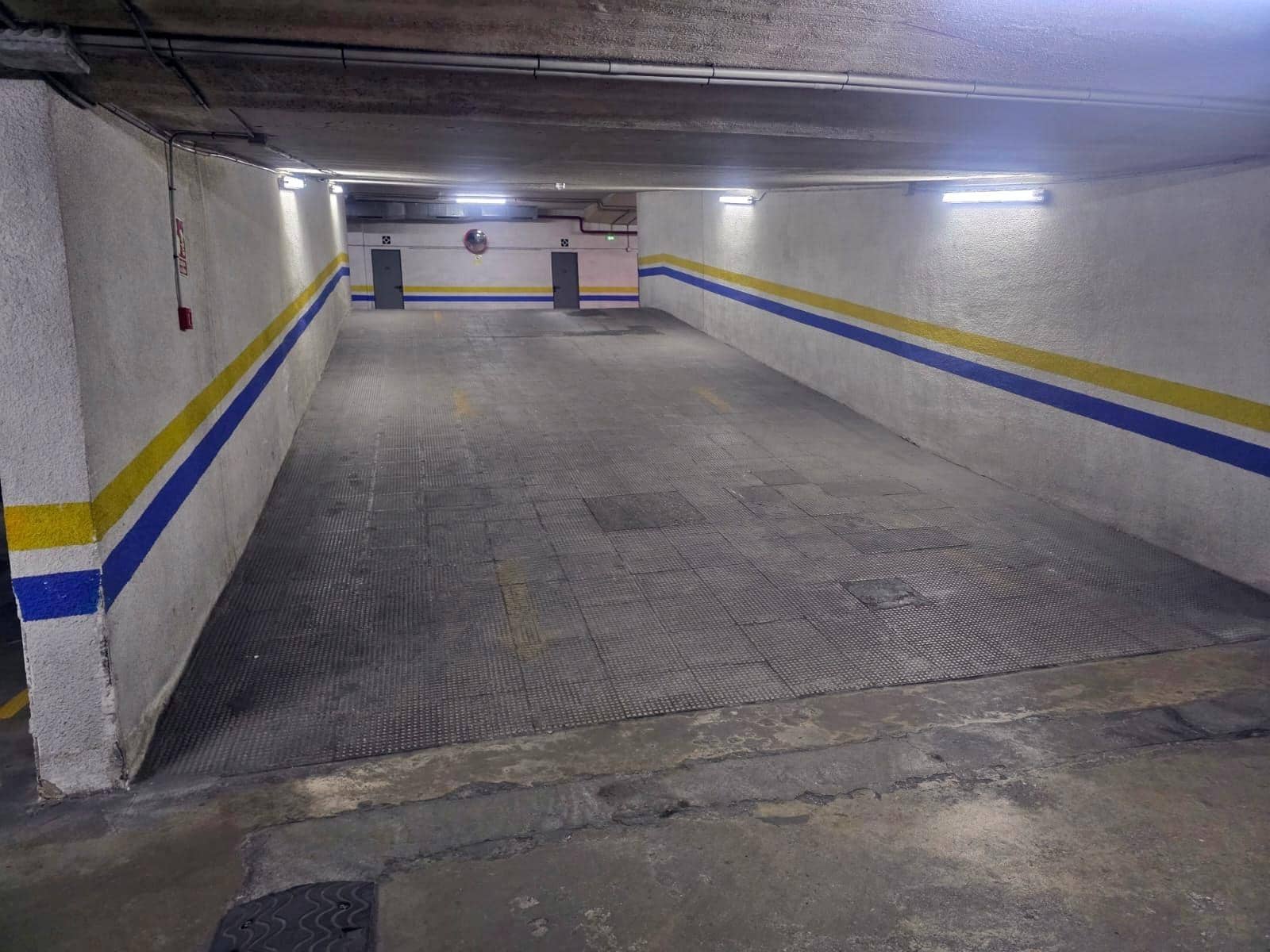 Garage till salu i Cordoba stad - 21 450 € (Ref: 9900913)