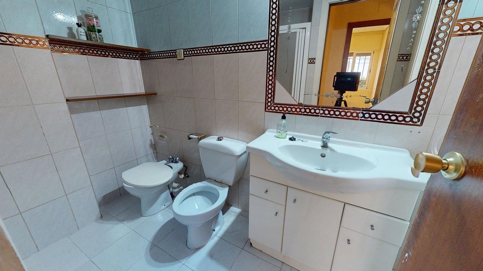 Piso de 3 habitaciones en Córdoba ciudad en venta - 172.000 € (Ref: 9904034)