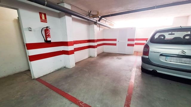 Garaje en Huerta de la Reina, Córdoba ciudad en venta - 22.500 € (Ref: 9904035)