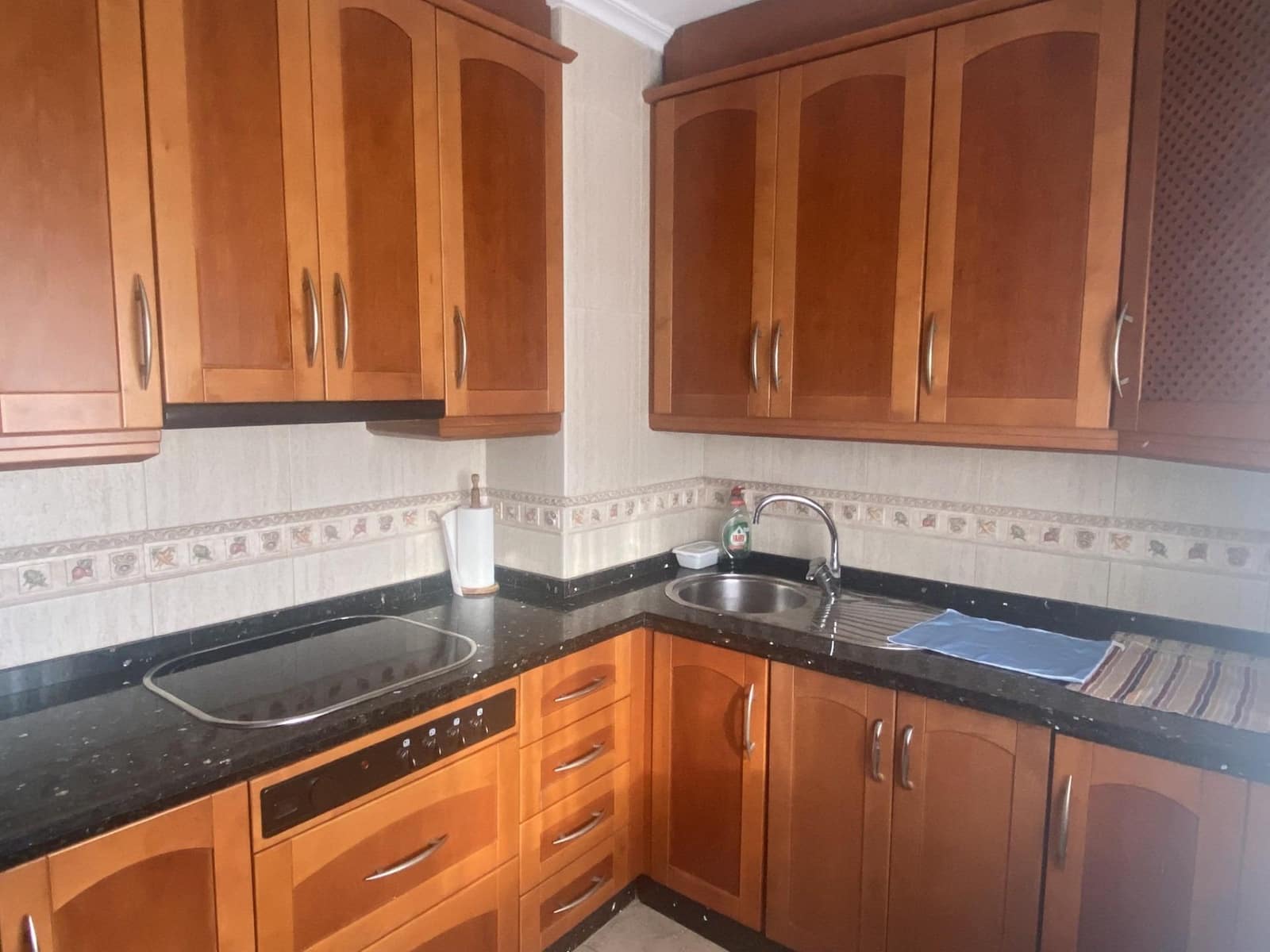 Piso de 4 habitaciones en Córdoba ciudad en venta - 185.000 € (Ref: 9904036)