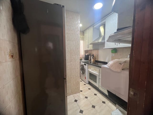 2 soverom Leilighet til salgs i Ciudad Jardín, Córdoba by - € 121 500 (Ref: 9908090)