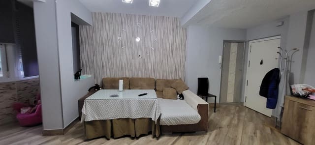 Piso de 3 habitaciones en Sagunto, Córdoba ciudad en venta - 142.500 € (Ref: 9908091)
