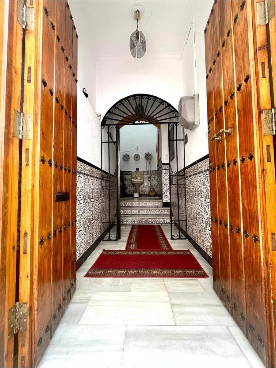 5 slaapkamer Huis te koop in Cordoba stad - € 230.000 (Ref: 9908093)