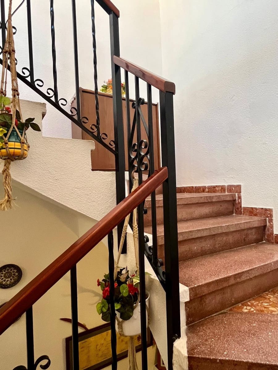 5 slaapkamer Huis te koop in Cordoba stad - € 230.000 (Ref: 9908093)