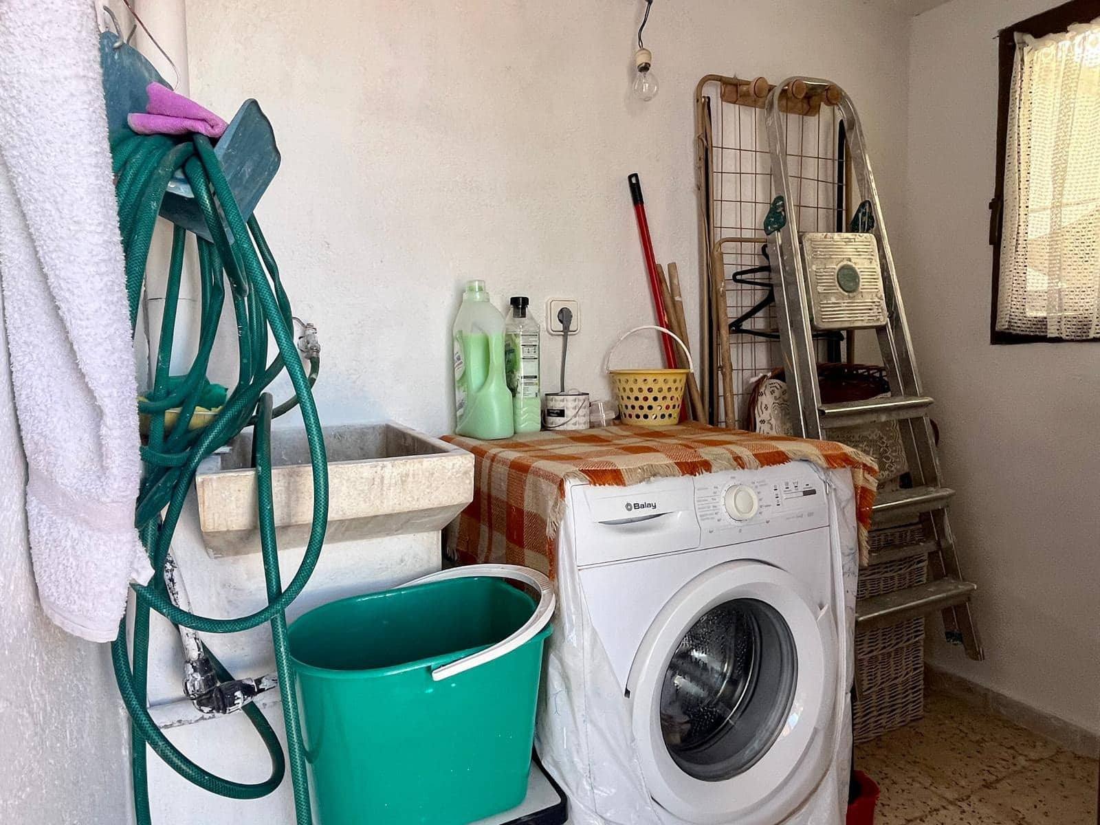 5 slaapkamer Huis te koop in Cordoba stad - € 230.000 (Ref: 9908093)