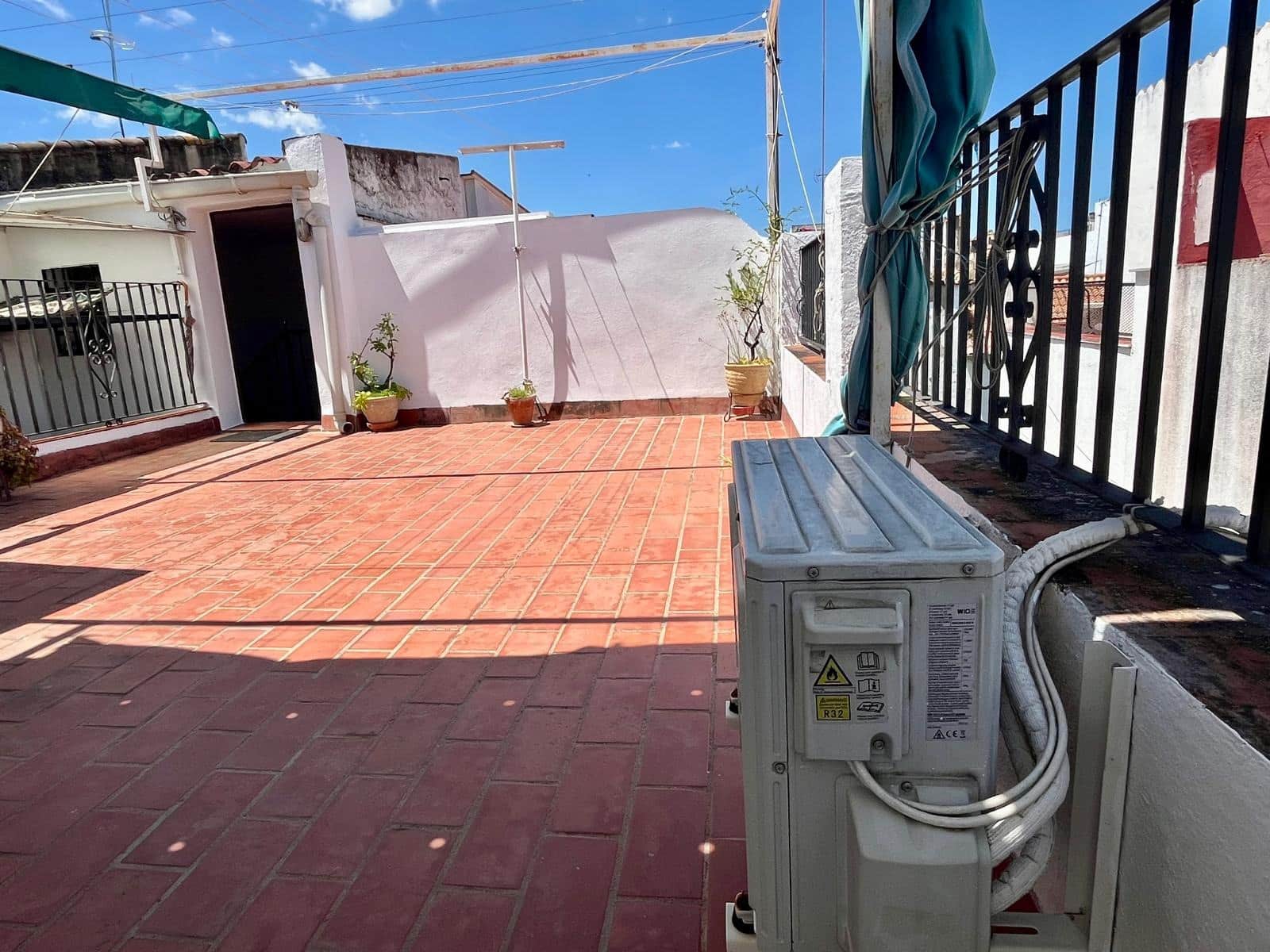 5 slaapkamer Huis te koop in Cordoba stad - € 230.000 (Ref: 9908093)