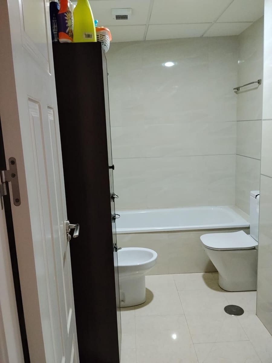3 bedroom Flat for sale in La Carlota - € 200,000 (Ref: 9911149)