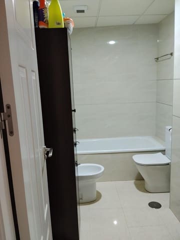 3 bedroom Flat for sale in La Carlota - € 200,000 (Ref: 9911149)