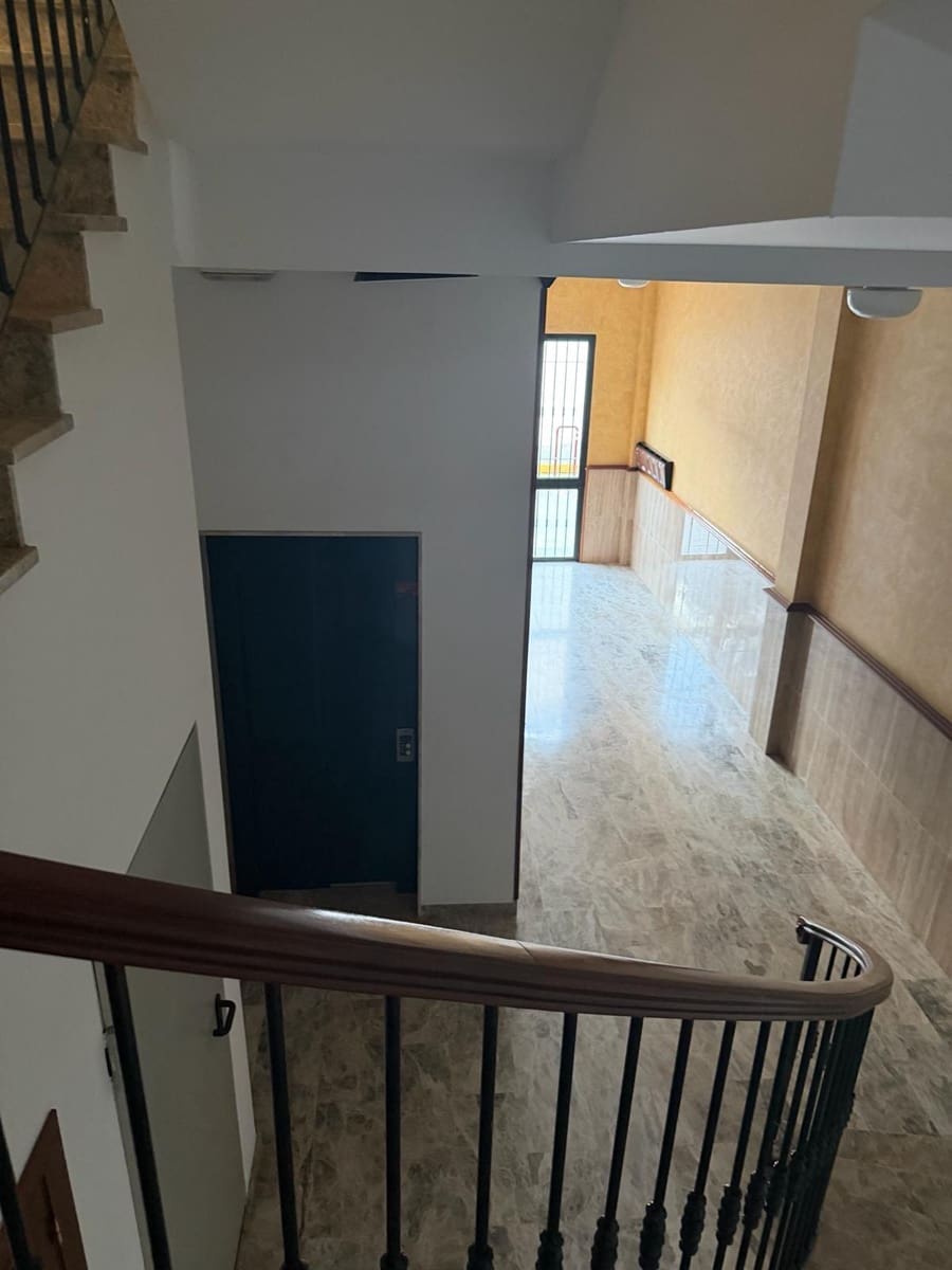 3 bedroom Flat for sale in La Carlota - € 200,000 (Ref: 9911149)