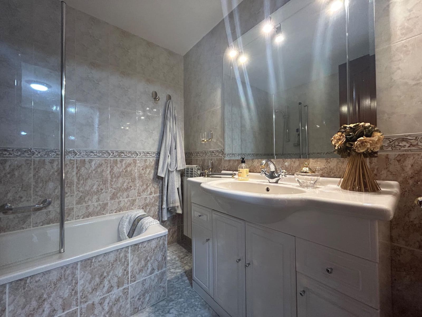 3 quarto Apartamento para venda em Cordova cidade com piscina - 357 000 € (Ref: 9922378)