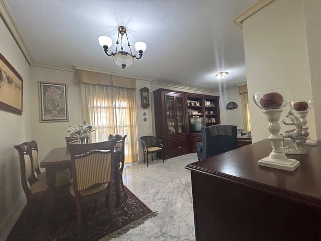 3 quarto Apartamento para venda em El Tablero, Córdova cidade com piscina - 357 000 € (Ref: 9922378)