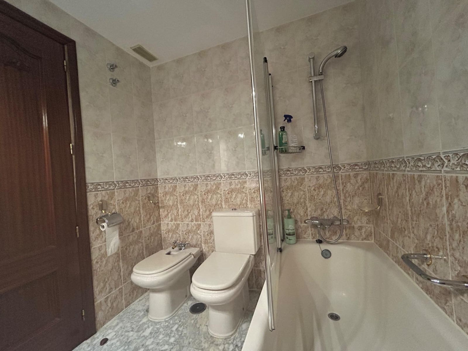 3 quarto Apartamento para venda em Cordova cidade com piscina - 357 000 € (Ref: 9922378)