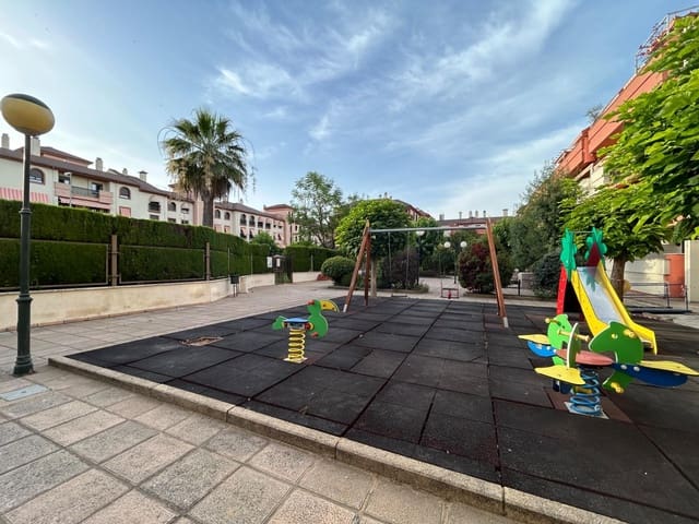 3 quarto Apartamento para venda em El Tablero, Córdova cidade com piscina - 357 000 € (Ref: 9922378)