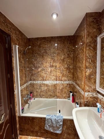 Piso de 3 habitaciones en Fátima, Córdoba ciudad en venta - 190.000 € (Ref: 9927507)