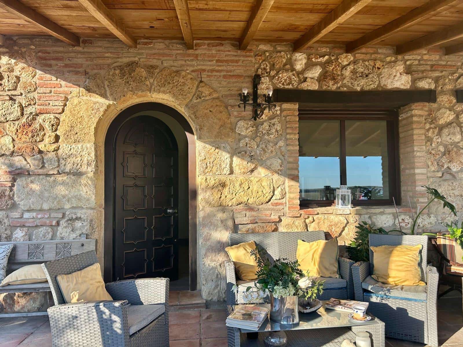 4 bedroom Finca/Country House for sale in Guadalcazar - € 300,000 (Ref: 9927509)