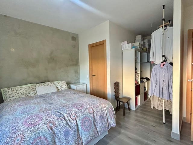 4 bedroom Finca/Country House for sale in Guadalcázar - € 300,000 (Ref: 9927509)