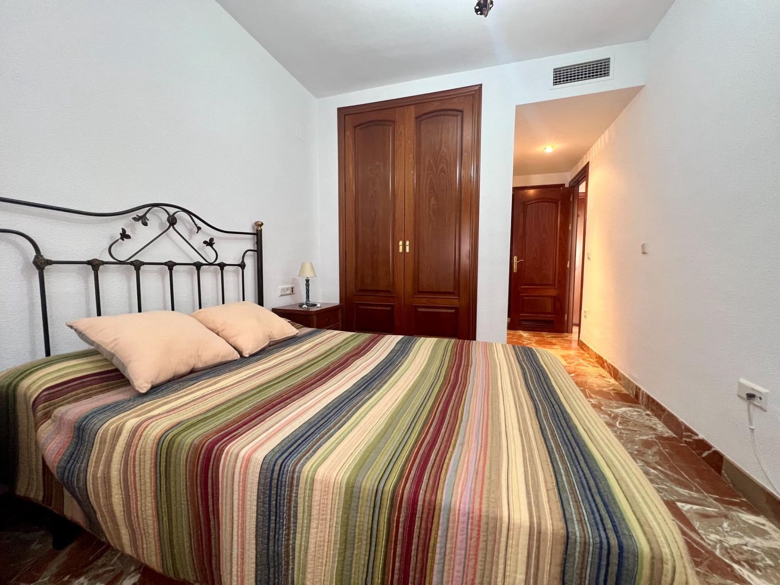 1 sypialnia Mieszkanie na sprzedaż w Miasto Kordoba - 150 000 € (Ref: 9934284)
