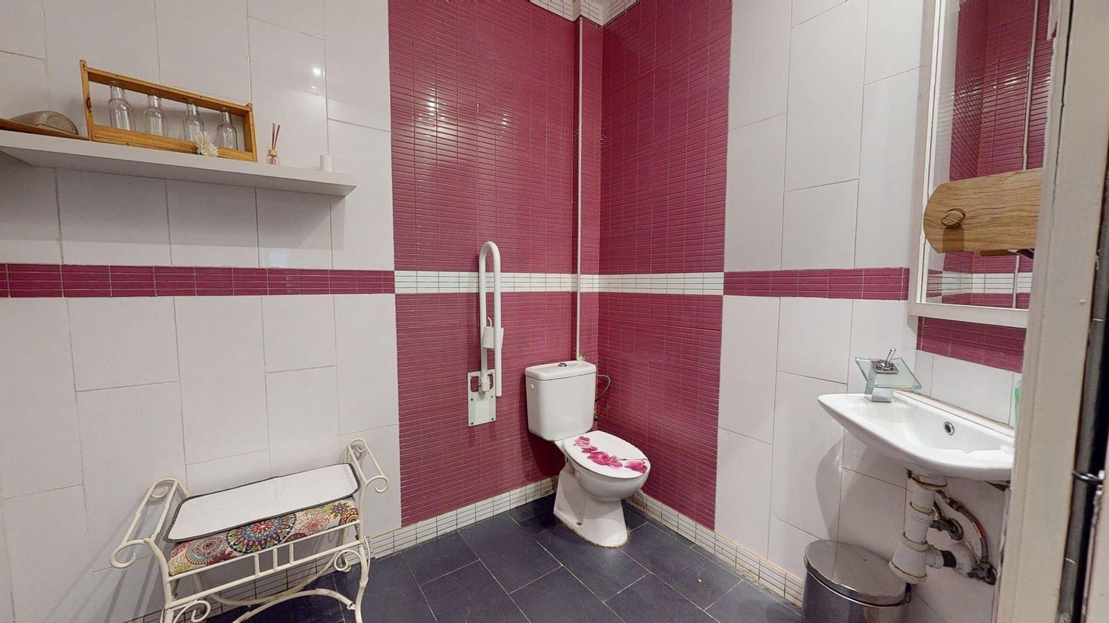 Commercial for rent in Cordoba city - € 1,000 (Ref: 9936470)