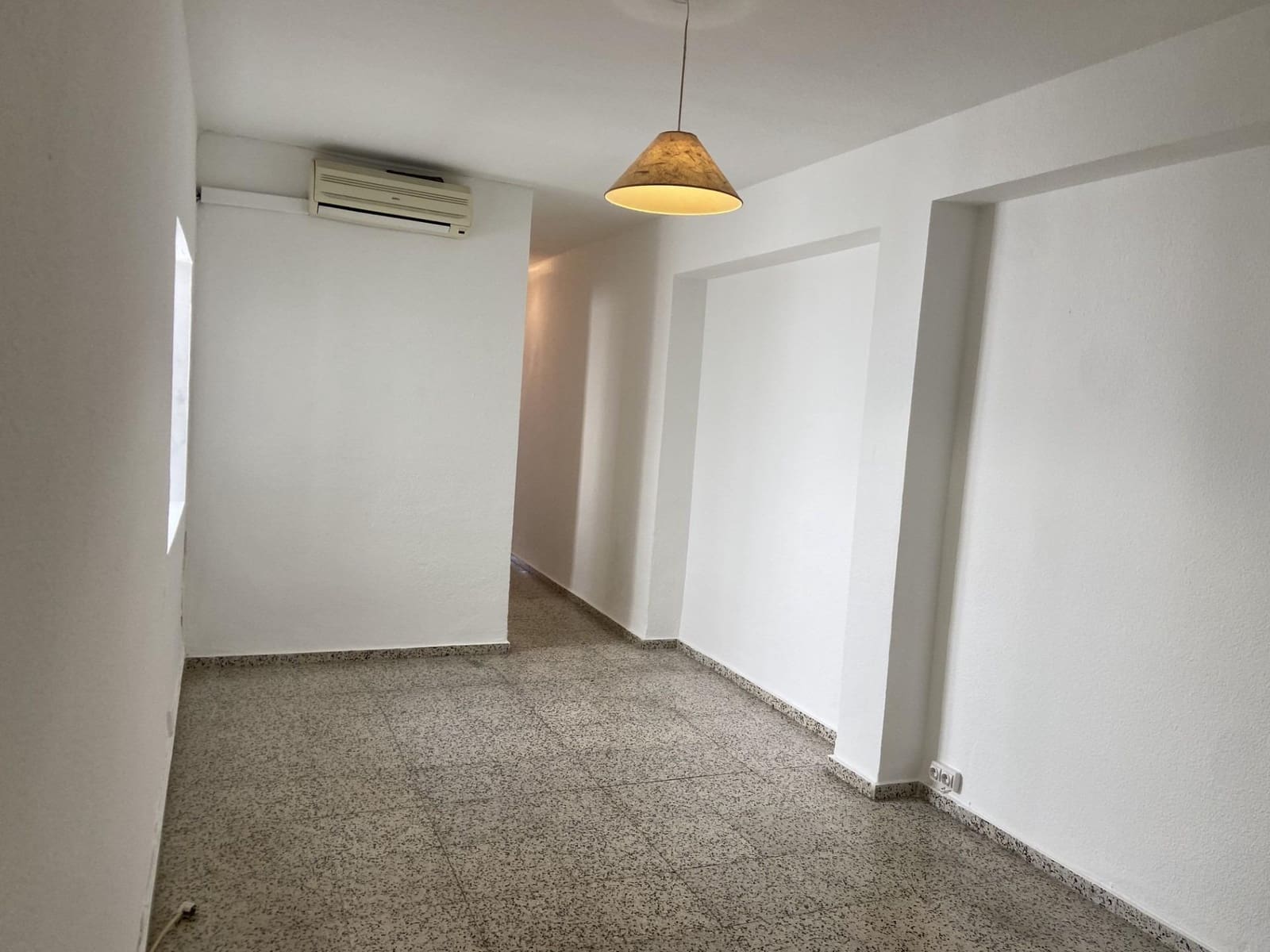 3 soveværelse Lejlighed til salg i Cordoba by - € 145.000 (Ref: 9940046)