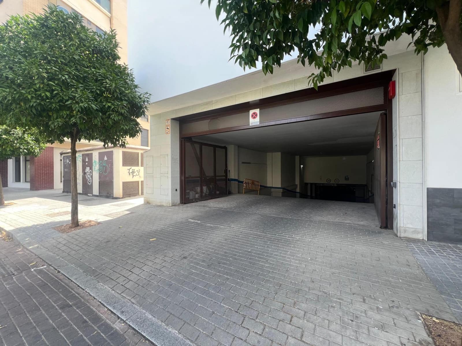 Autotalli myytävänä paikassa Cordoba kaupunki - 13 223 € (Ref: 9943672)