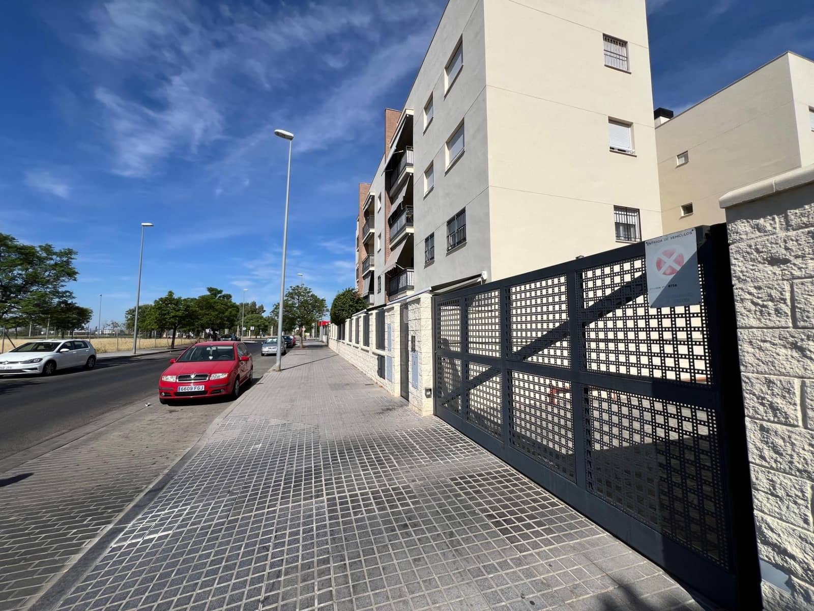 Garage til salg i Cordoba by - € 14.774 (Ref: 9943673)