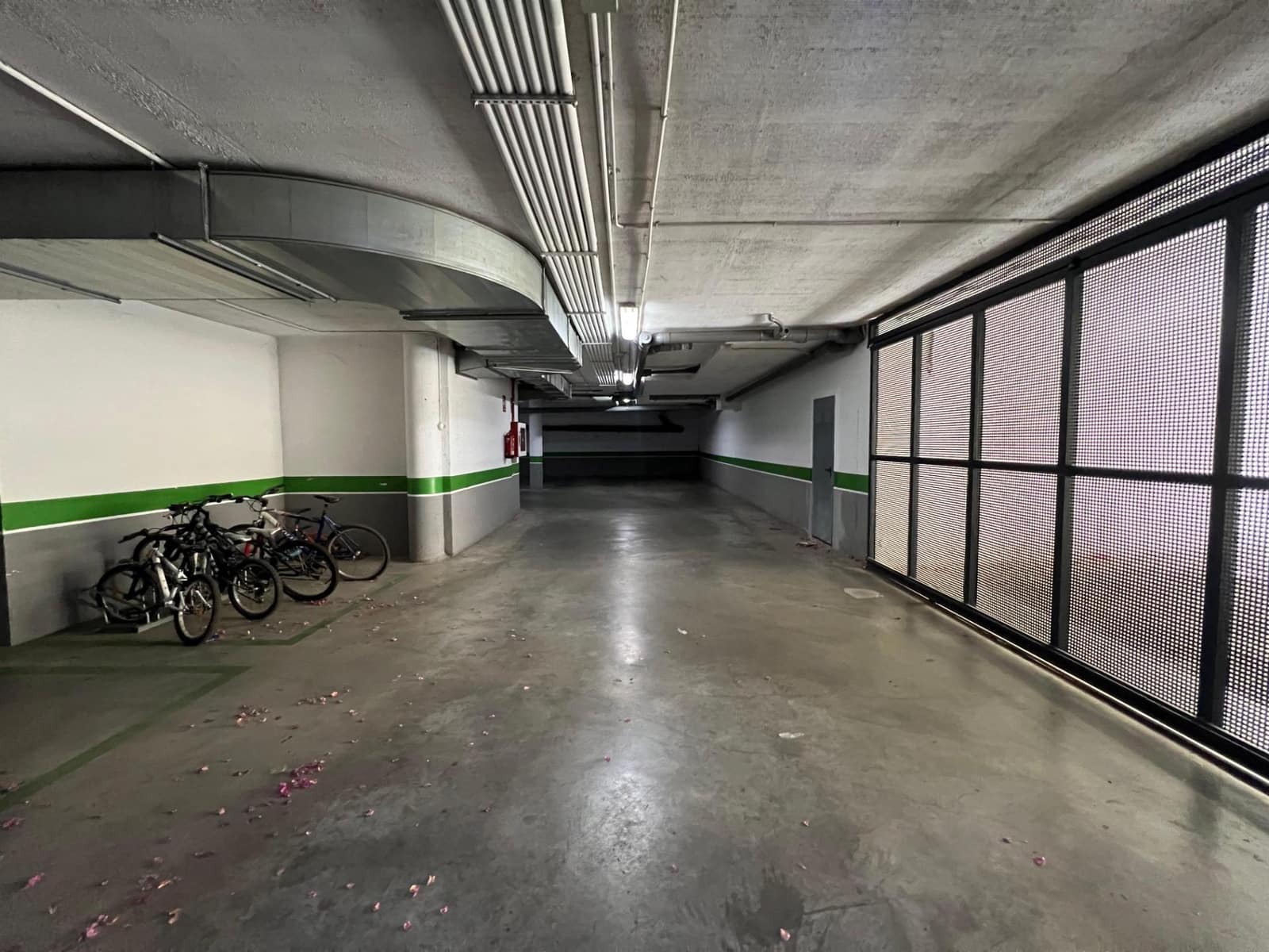 Garage til salg i Cordoba by - € 14.774 (Ref: 9943673)