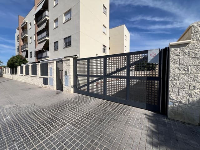 Garage til salg i Parque Azahara, Córdoba by - € 14.774 (Ref: 9943673)